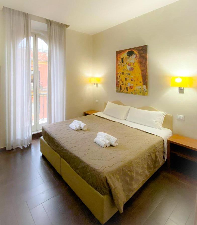 Hotel Travellers Rome